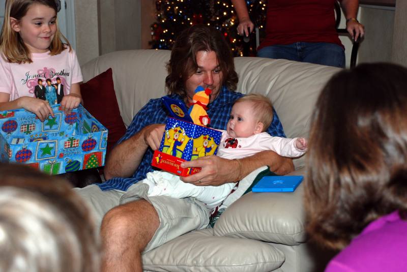 2008/12(Dec)/06(Christmas Eve-Here)/800x600_2008-12-24-50.JPG